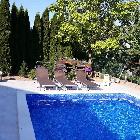 Elma Villa